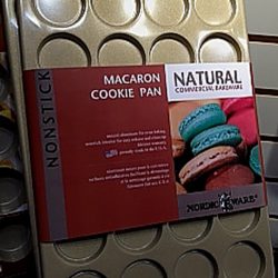 International Home and Housewares Show – Day One, Saturday Afternoon and Evening Nordic+Ware+Macaron+pan1