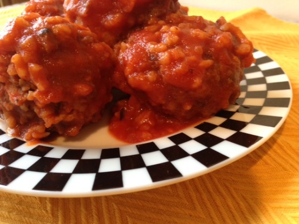 Aunt Ann's Porcupine Meatballs phone photo whole