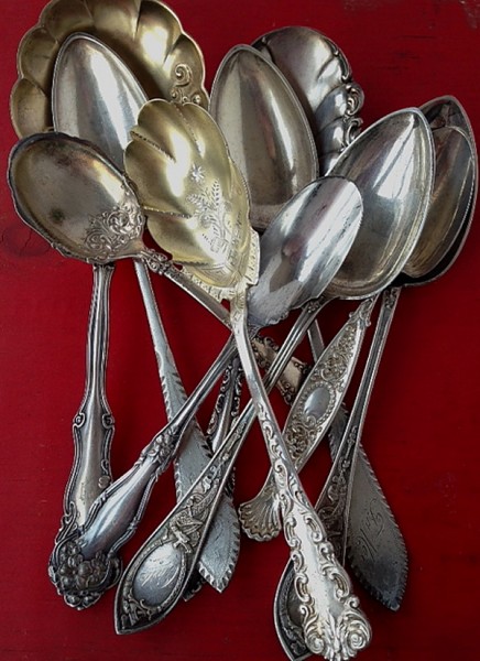 China cabinet serving spoons group 1