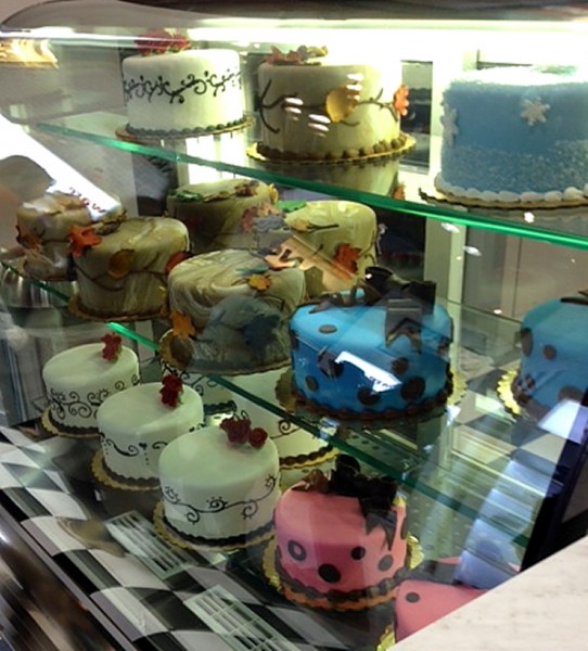 Cake Boss cake display