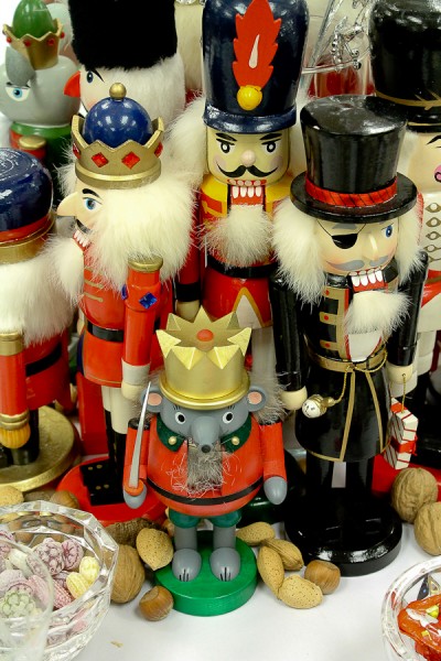 Advent tea nutcracker close up