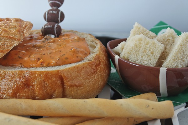 Bread Bowl with breadsticks and bread cubes