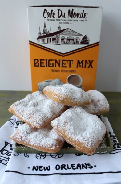 NOLA beignet with mix box 3