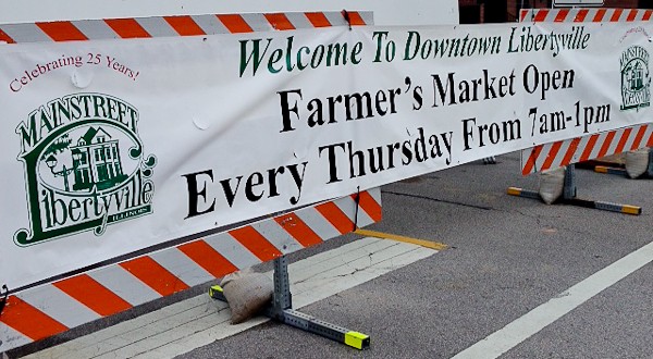 Lib FM sign