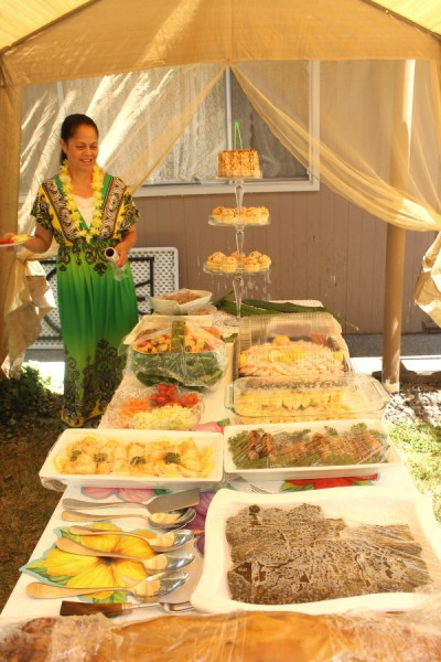 Tonga Malia with food table