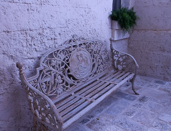 Altemura bench