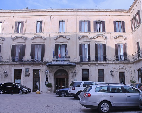 Lecce hotel front view