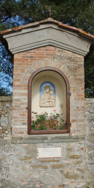 Tuscany Mary at entrance