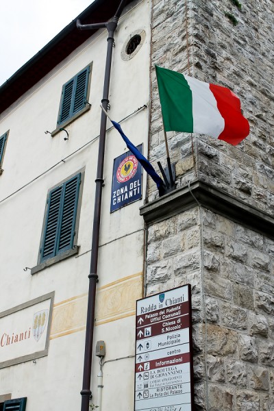 Tuscany Radda bldg with flag