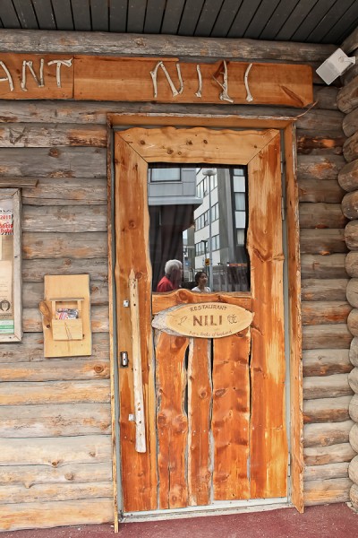 Nili whole front door