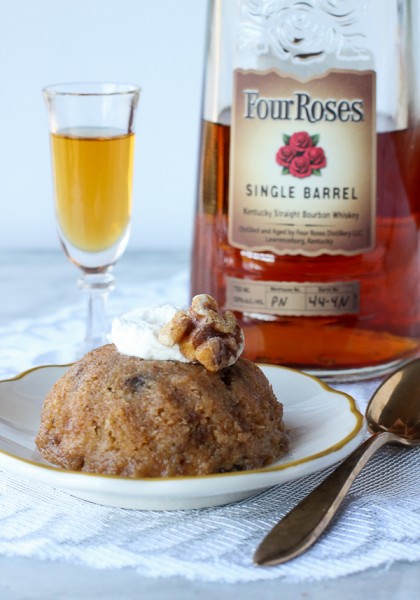 Irish Whiskey Cake single with bottle