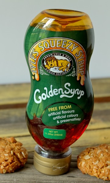 Lyle's Golden Syrup bottle