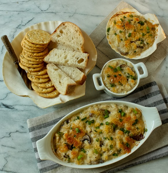 Crab au gratin with bread 2