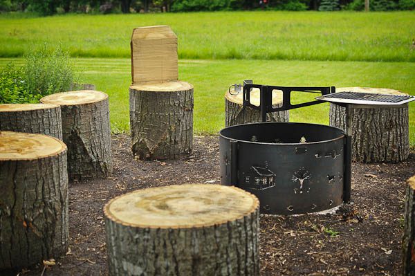 Tree stump discount fire pit seats